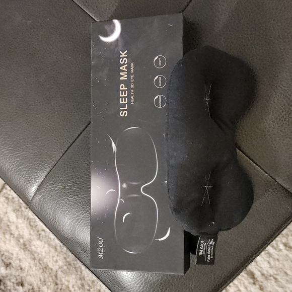 Cushioned sleep mask - Picture 1 of 5